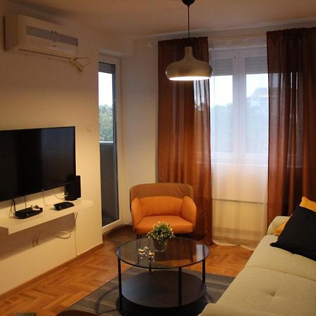 Luxury Apartments Parking In Garage Ниш Екстер'єр фото