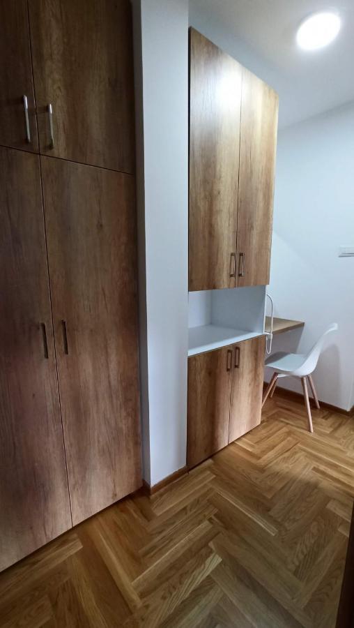 Luxury Apartments Parking In Garage Ниш Екстер'єр фото