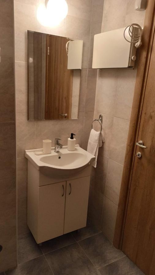 Luxury Apartments Parking In Garage Ниш Екстер'єр фото