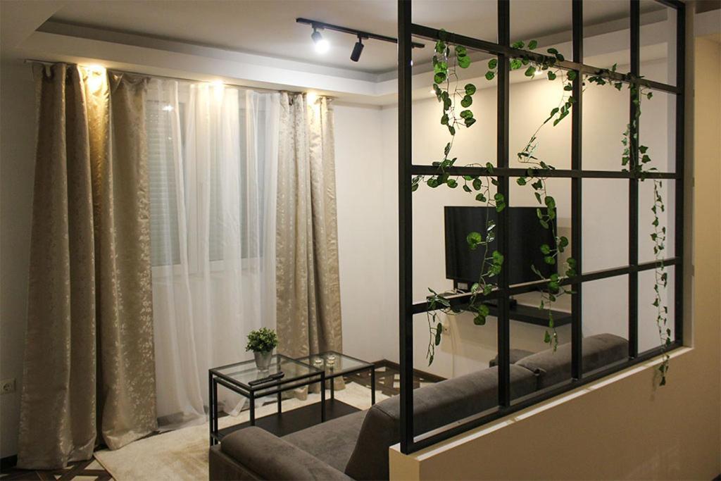 Luxury Apartments Parking In Garage Ниш Екстер'єр фото
