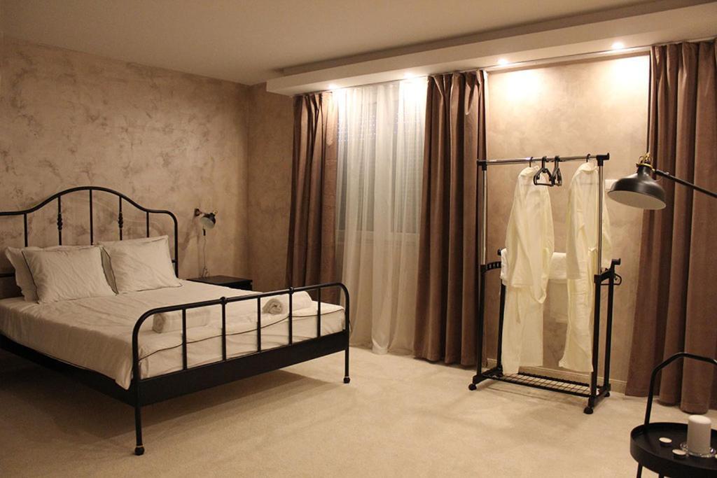 Luxury Apartments Parking In Garage Ниш Екстер'єр фото